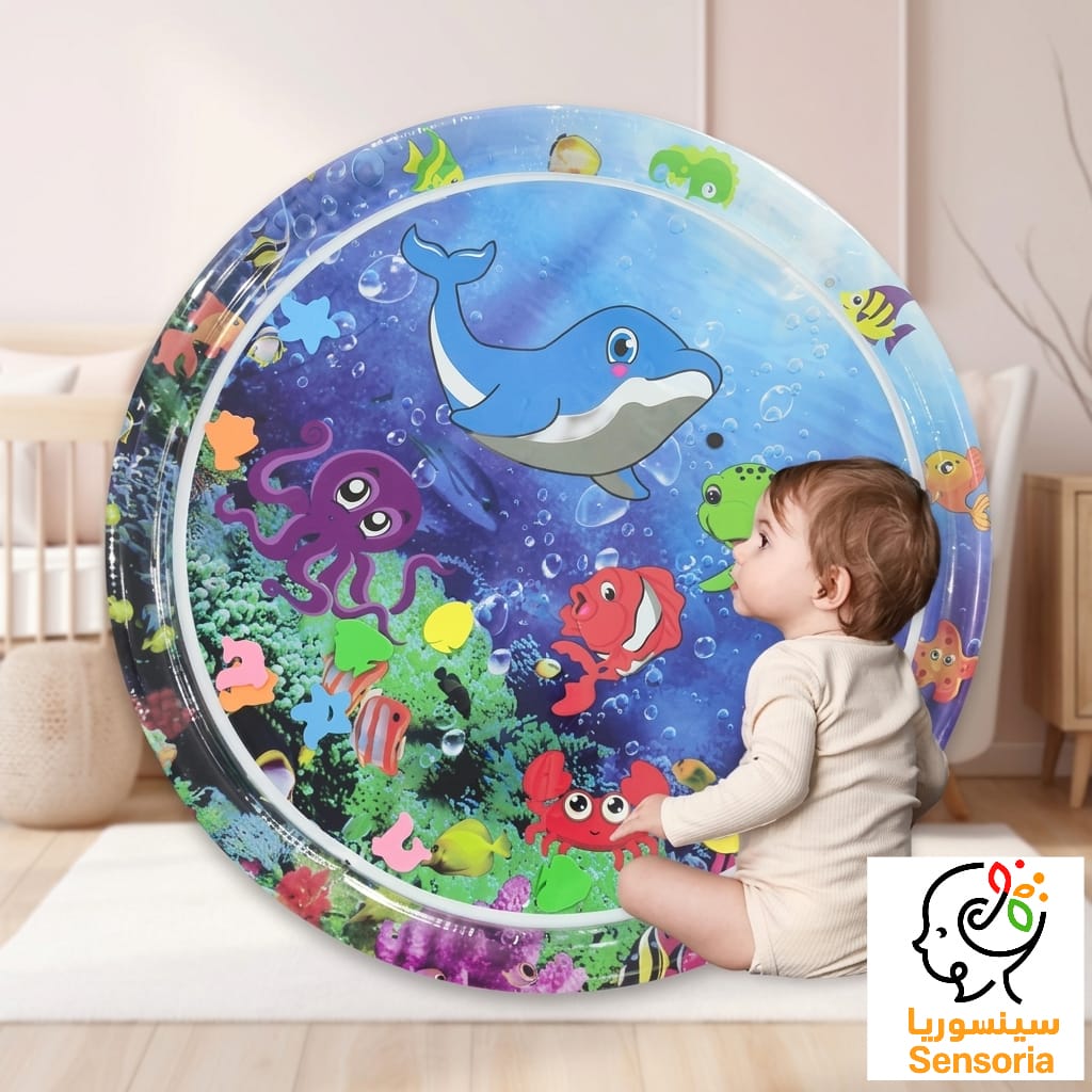 فرشة لعب مائية قابلة للنفخ للأطفال تصميم دولفين لتنمية المهارات الحركية والحواس (100×100 سم) فرشة لعب مائية قابلة للنفخ للأطفال تصميم دولفين لتنمية المهارات الحركية والحواس (100×100 سم)